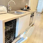 Downtown Deak-2Bedrooms Big Cozy Apartment